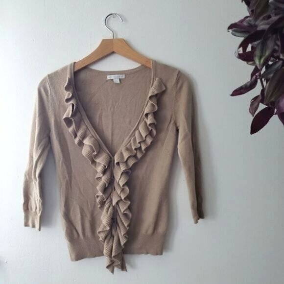 New York & Company Cardigan Neutral Cream Tan XS Ruffle Front 3/4 sleeves - Picture 1 of 5